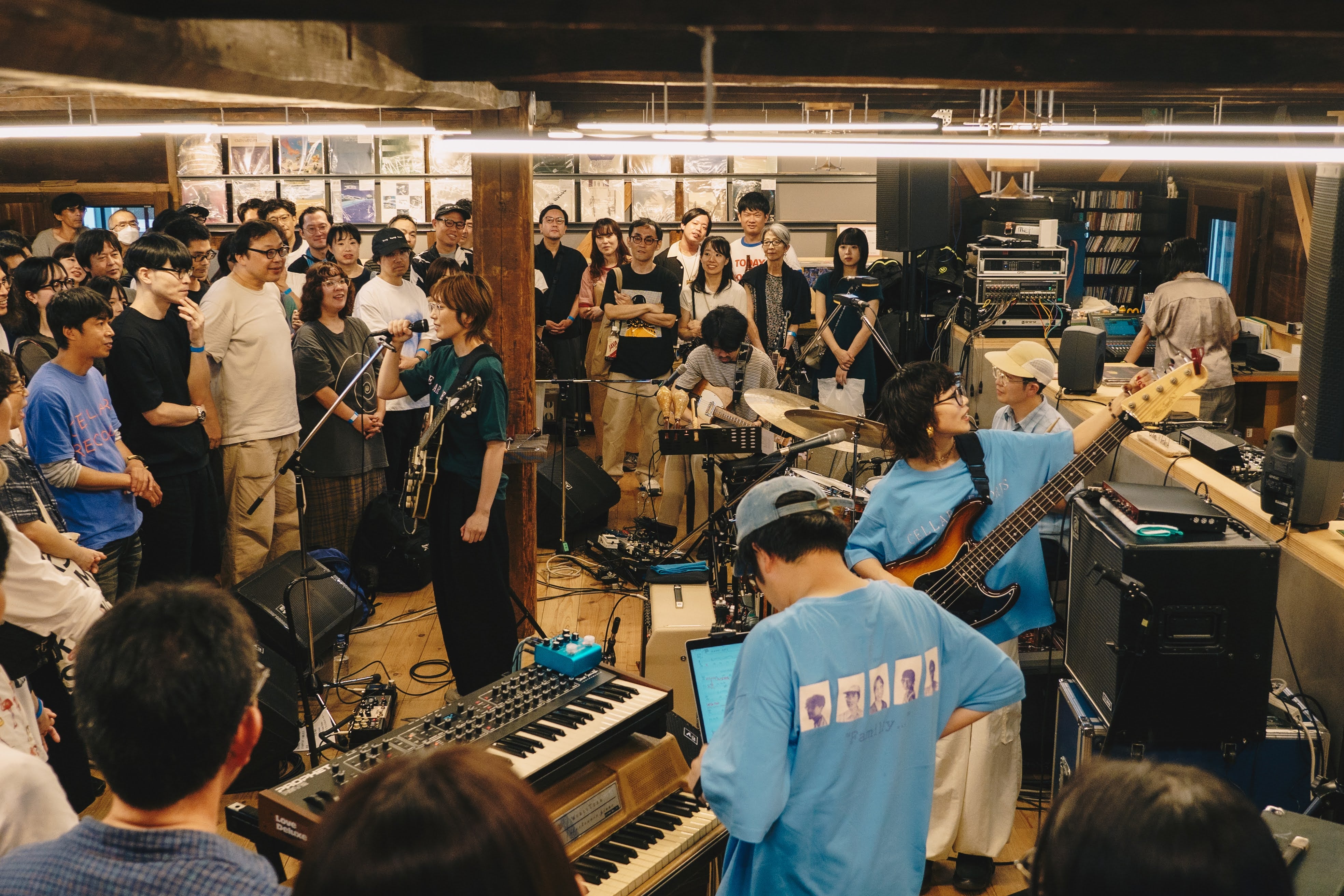 ファミリー2” T-Shirts(サックスブルー) – CELLAR RECORDS